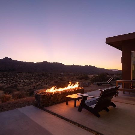 Shelter 2 L A Classic At Joshua Tree Park Entrance Exterior photo